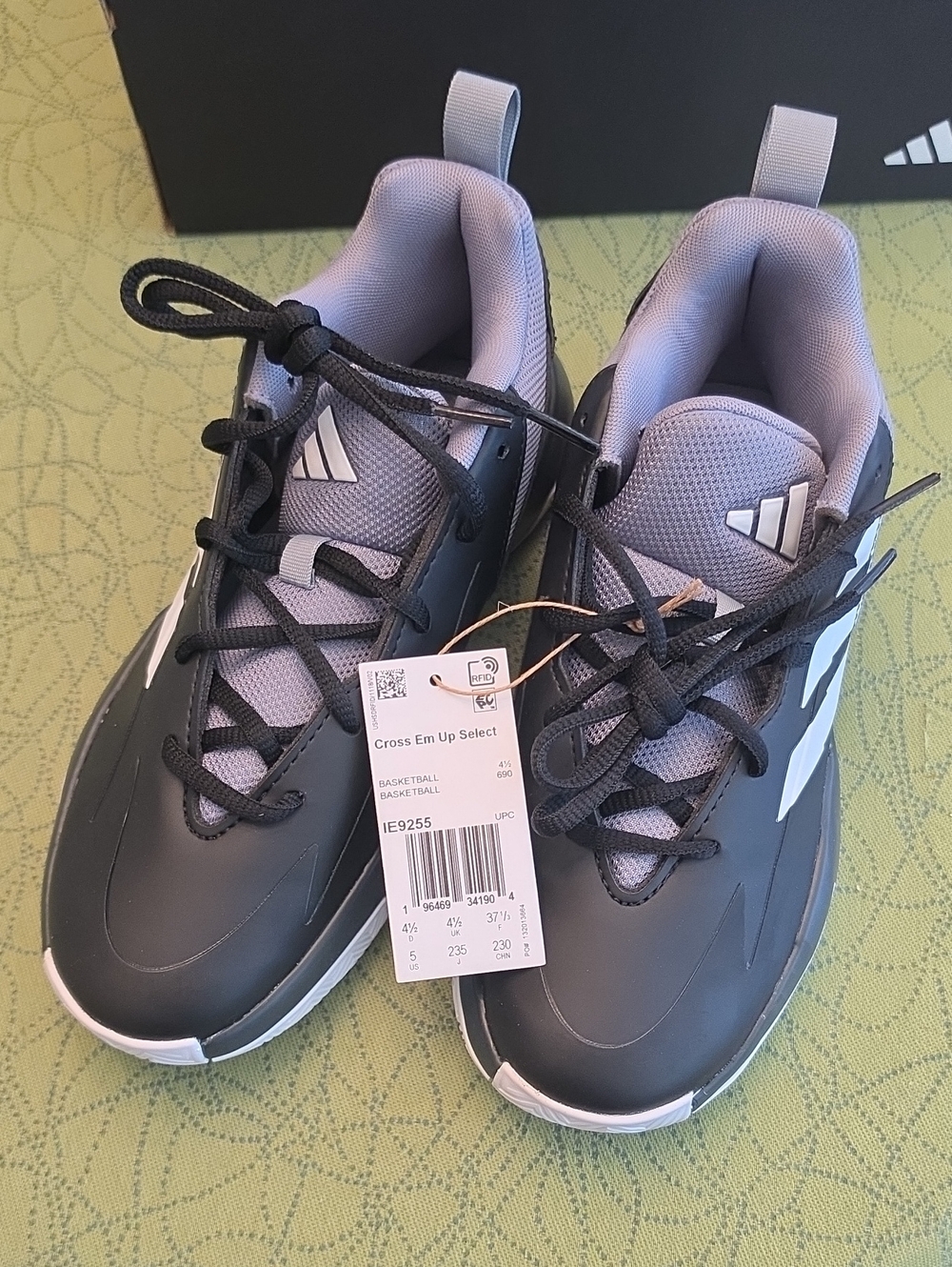 Boys Adidas Basketball Shoes - Gray/Black